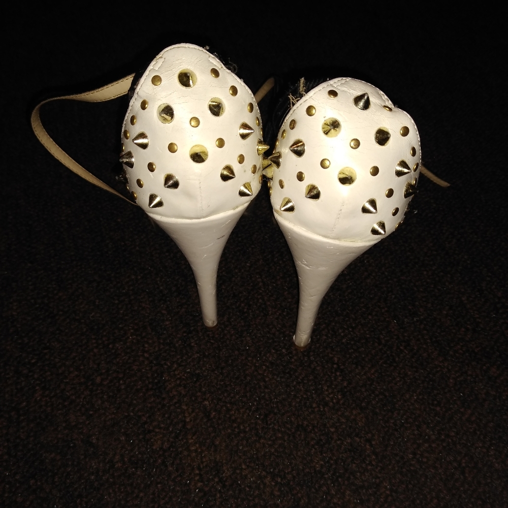 Guess heels